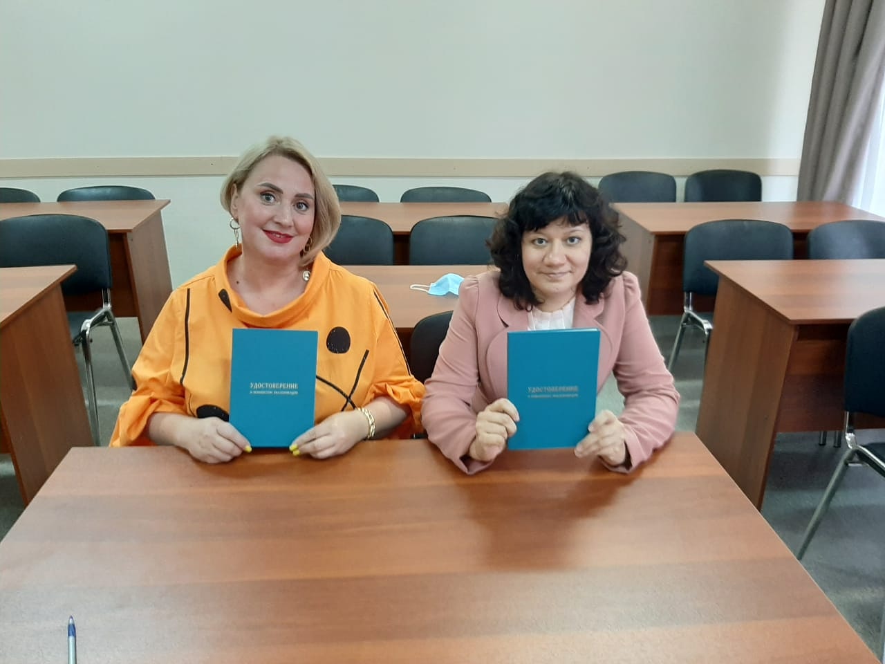 Обучение по программам повышения квалификации «Актуальные вопросы преподавания курса «Основы религиозных культур и светской этики (ОРКСЭ)» в условиях реализации ФГОС НОО» и «Актуальные вопросы преподавания предметной области «Основы духовно-нравственной культуры народов России (ОДНКНР)» в условиях реализации ФГОС»